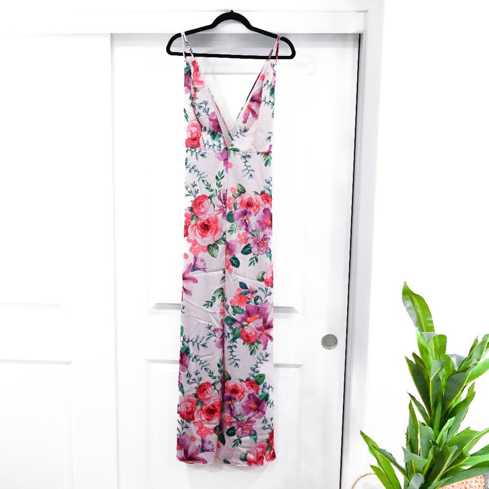 Fame and Partners Size 2 Deep V-Neck Floral Back Tie Maxi Dress